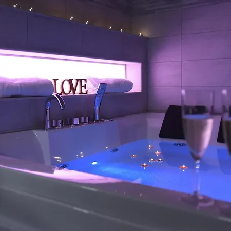 Apartment Nido Di Roma Suite, Jacuzzi King Size, Metro C Exterior photo