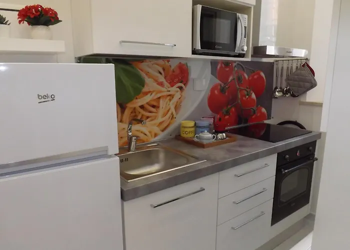 Apartment Nido Di Roma Suite, Jacuzzi King Size, Metro C
